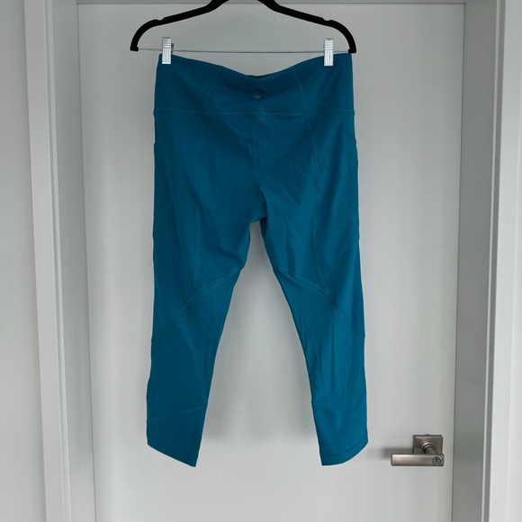 NWT lululemon - Pace Rival Crop 22" Hawaiian Blue - Picture 3 of 4
